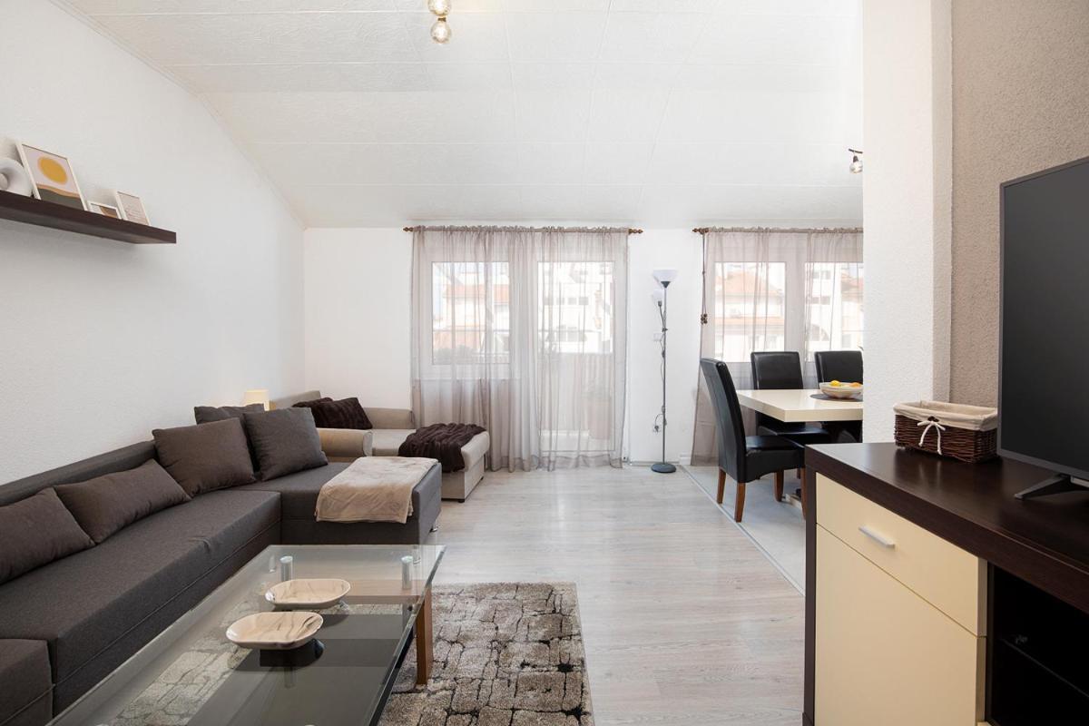 Apartment Aston Пула Екстериор снимка