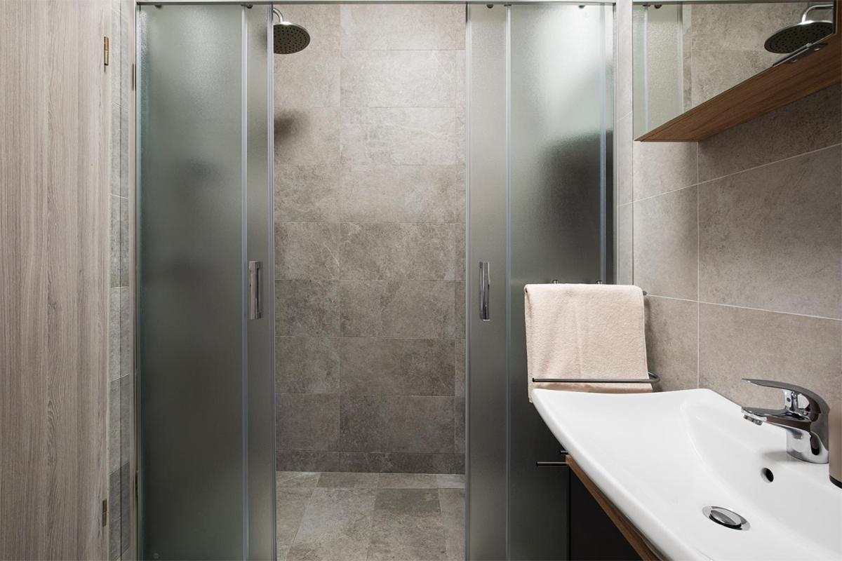 Apartment Aston Пула Екстериор снимка