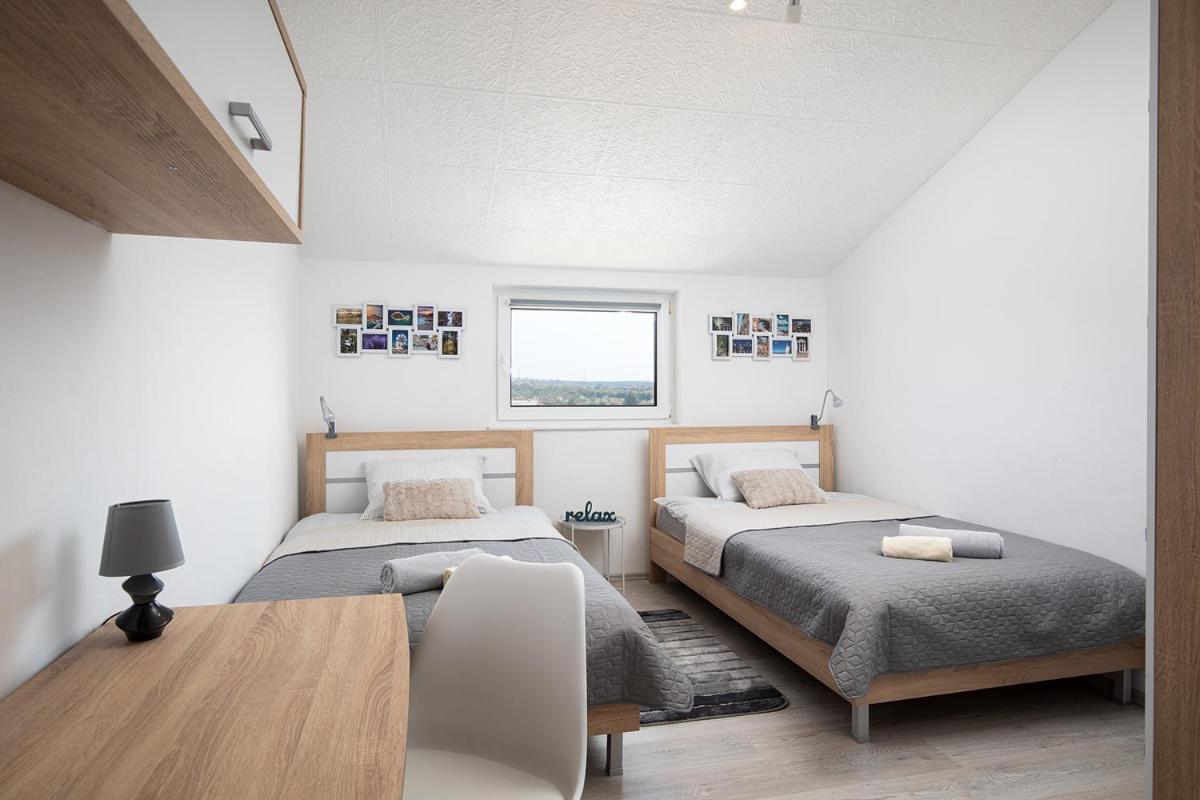 Apartment Aston Пула Екстериор снимка